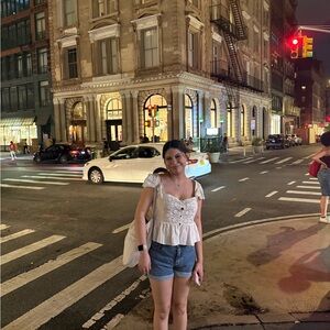 Meet your Posher, Joelynn